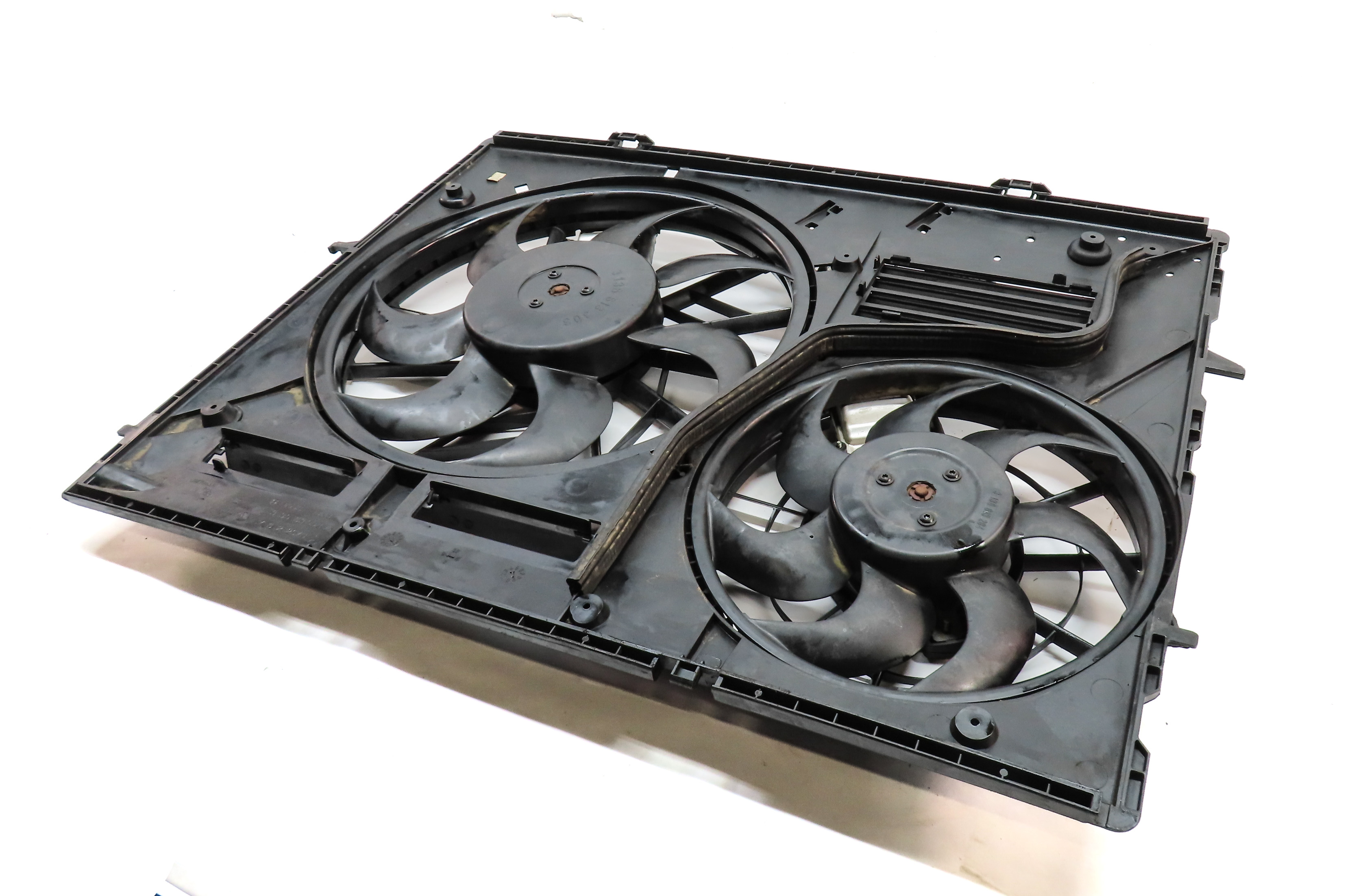 11-15 AUDI Q7 (4L) 3.0L ENGINE RADIATOR COOLING FAN (FOR MODELS w/ HITCH OPTION) — exact item pictured